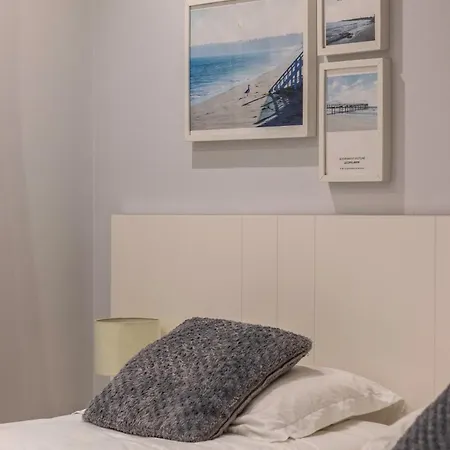 Indautxu Viii By Aston *